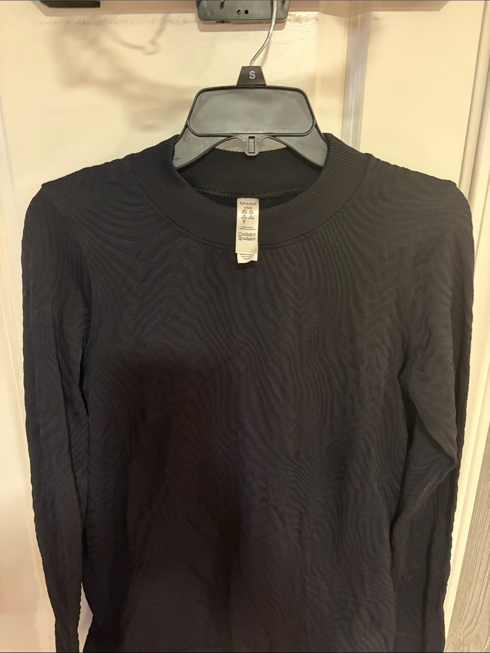 SPANX women’s Black mock neck top